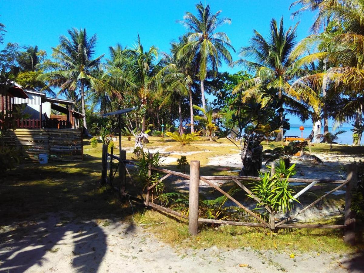 Asari Timo Cottage Karimunjawa Exteriör bild