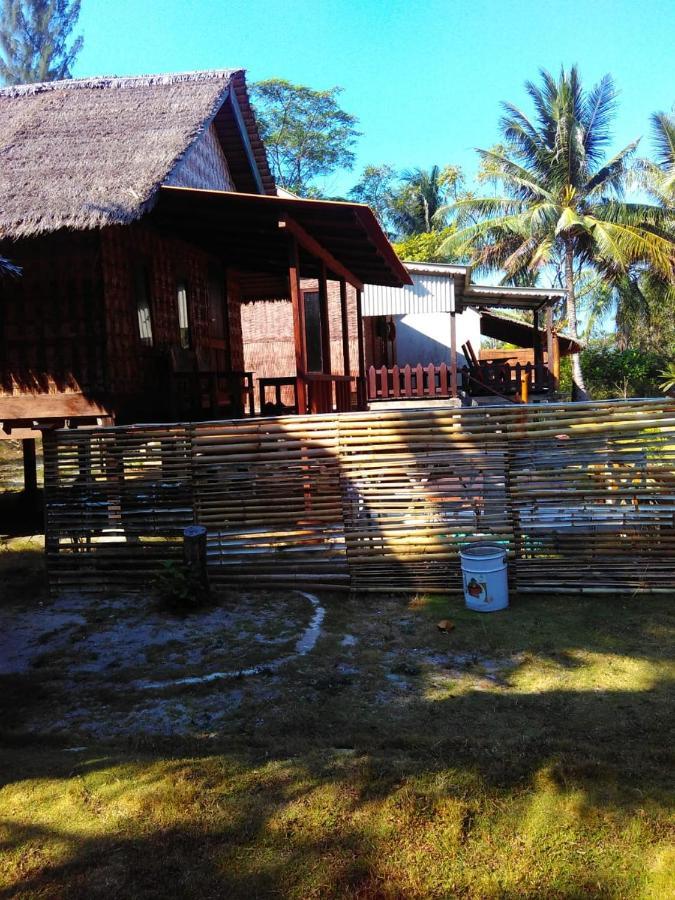 Asari Timo Cottage Karimunjawa Exteriör bild
